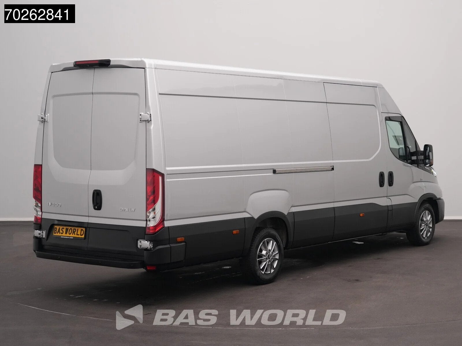 Iveco Daily 35S21 BPM VRIJ! 3.0L Automaat 210PK L3H2 2025-Mo, Auto's, Bestelwagens en Lichte vracht, Stof, Euro 6, 4 cilinders