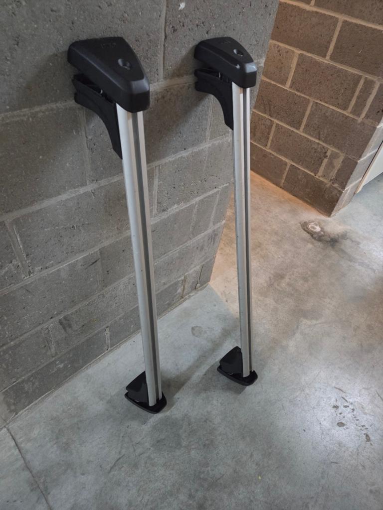 Barre de toit BMW F45 F31, Auto diversen, Dakdragers, Ophalen
