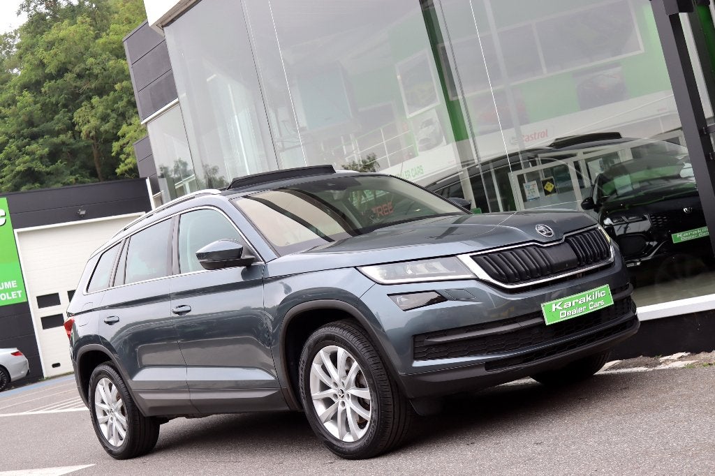 SKODA KODAIQ 7PLACES 2.0TSI 180CV 4X4 DSG PANO GPS CAMERA, Auto's, Automaat, Dealer onderhouden, Monovolume, 170 g/km