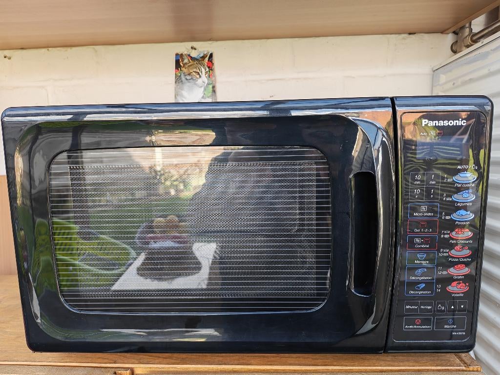 Four à micro-ondes, qualité Panasonic, Comme neuf, Enlèvement, 45 à 60 cm, Micro-ondes