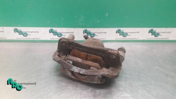 Remklauw (Tang) links-voor van een Hyundai Accent (Accent 00, Gebruikt, -, -, Ophalen of Verzenden