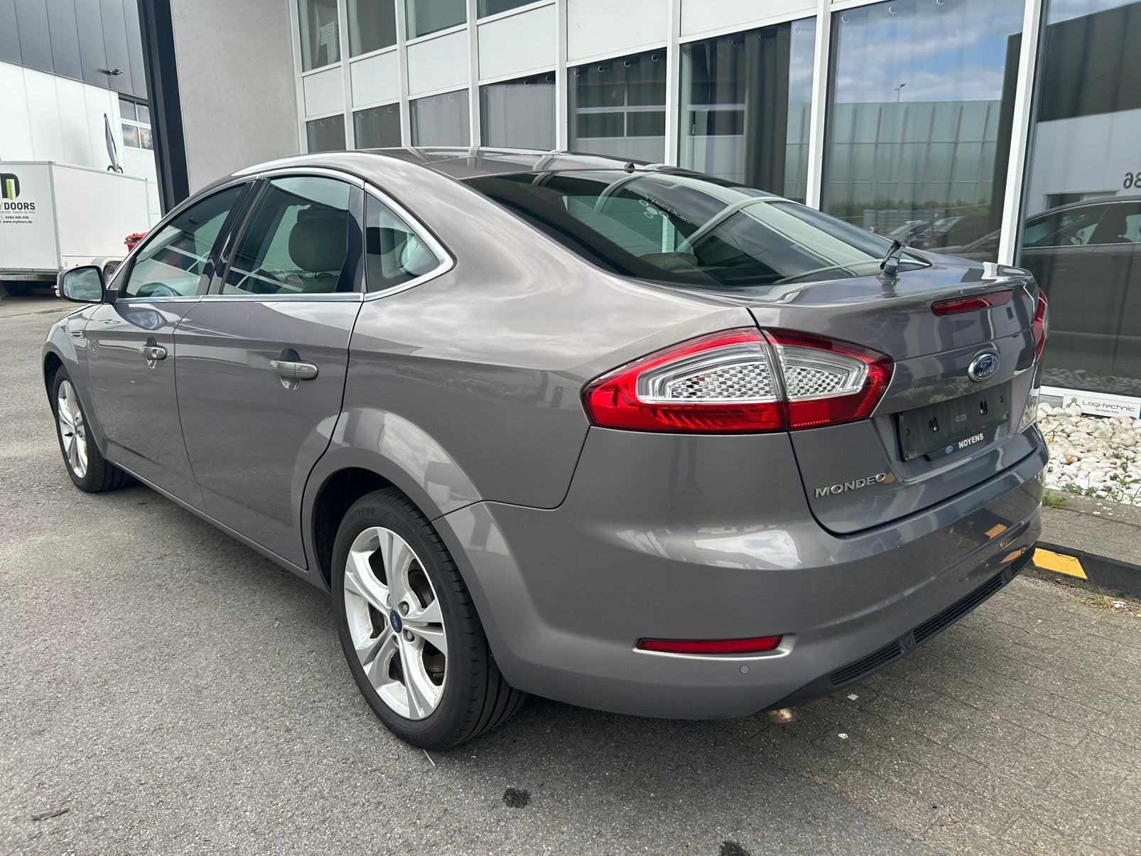 Ford Mondeo 2.0 TDCI / Automaat / Navi / Leder /, Auto's, Automaat, Euro 5, Beige, Mondeo