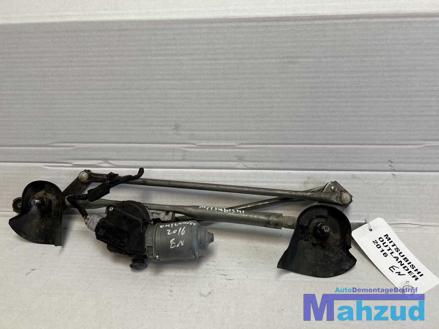MITSUBISHI OUTLANDER PHEV ruitenwissermotor UK ENGELS 2015+, Info@mitsubishi-motors.com, Gebruikt, Mitsubishi Motors Corporation