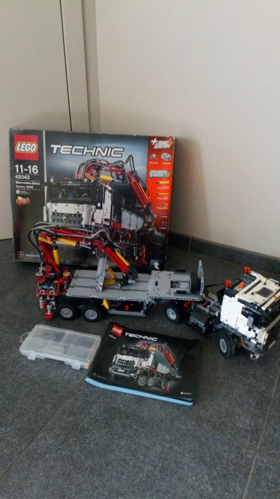 Lego technic 42043 Mercedes actros, Ophalen, Lego, Compleet, Zo goed als nieuw