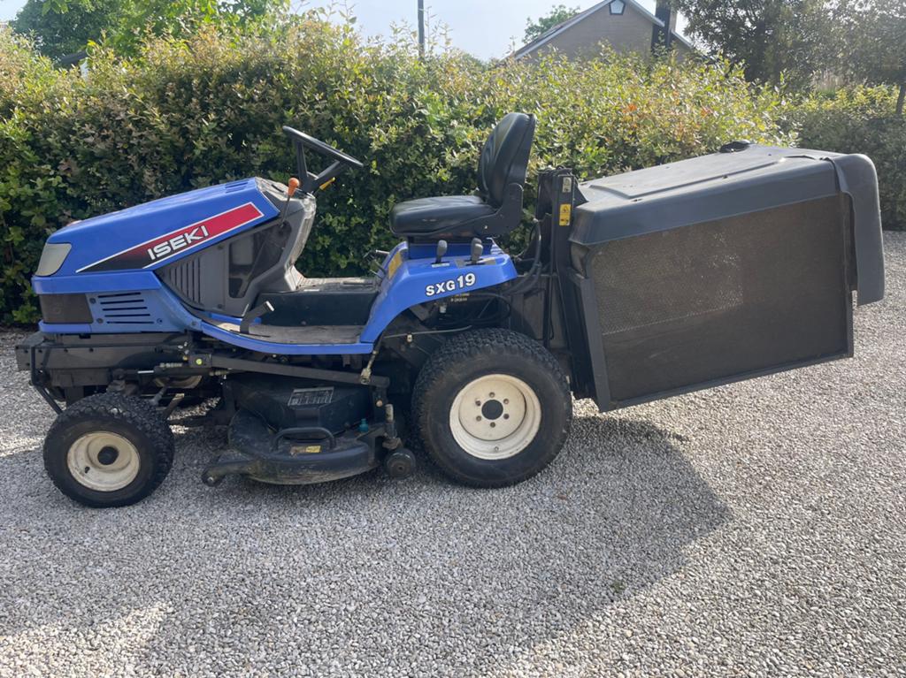 Iseki Zitmaaier SXG 19 diesel 724 uren, Tuin en Terras, Ophalen, Gebruikt, Opvangbak, 120 cm of meer