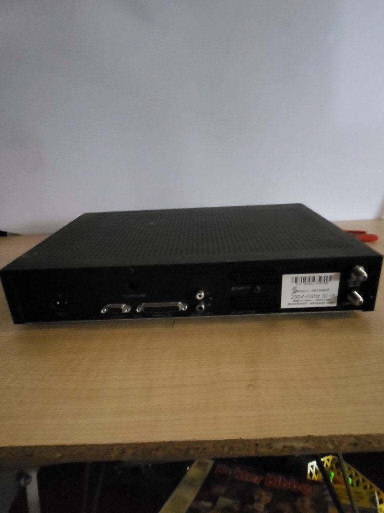 digital sateliet receiver, Audio, Tv en Foto, Schotelantennes, Ophalen of Verzenden, Zo goed als nieuw