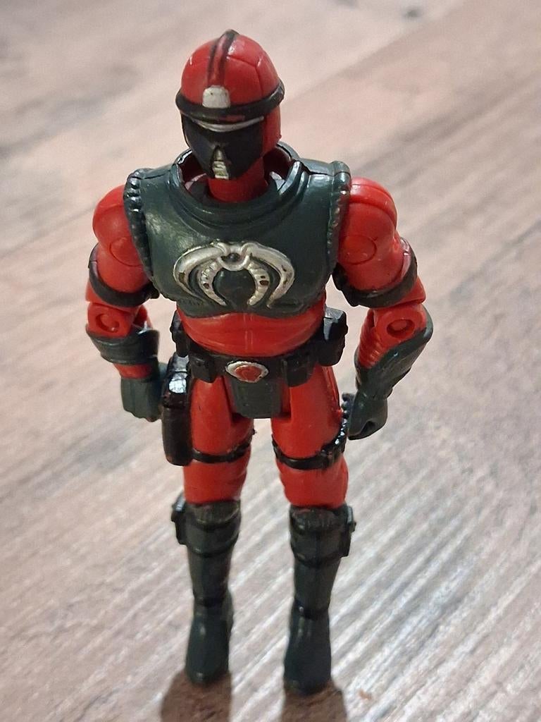 2001 G.I. Joe neo-viper commander, Verzenden
