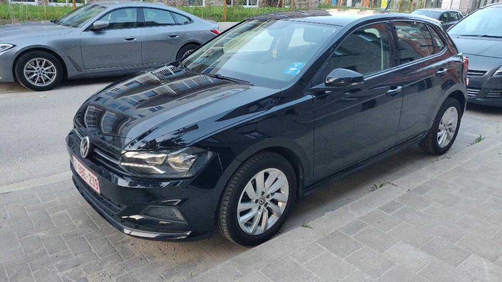 Volkswagen Polo Polo 1.0i Comfortline, Auto's, Voorwielaandrijving, 110 g/km, Zwart, Leder