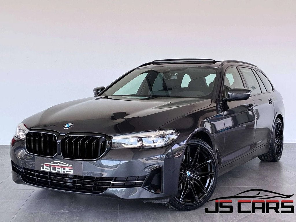BMW 5 Serie 520 iA Touring SPORT-1ERPRO-COCKPIT-T.O-GPS-CAME, Autos, BMW, Cuir, Argent ou Gris, Euro 6, Entreprise