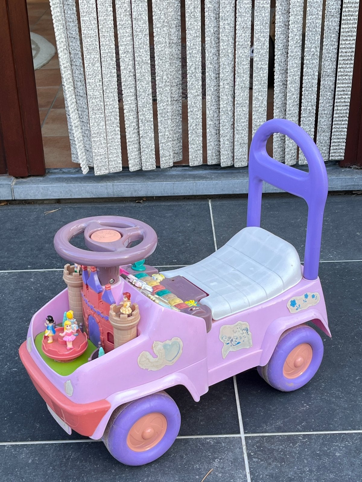 Loopwagentje met muziek en geluid, Ophalen, Gebruikt, Auto