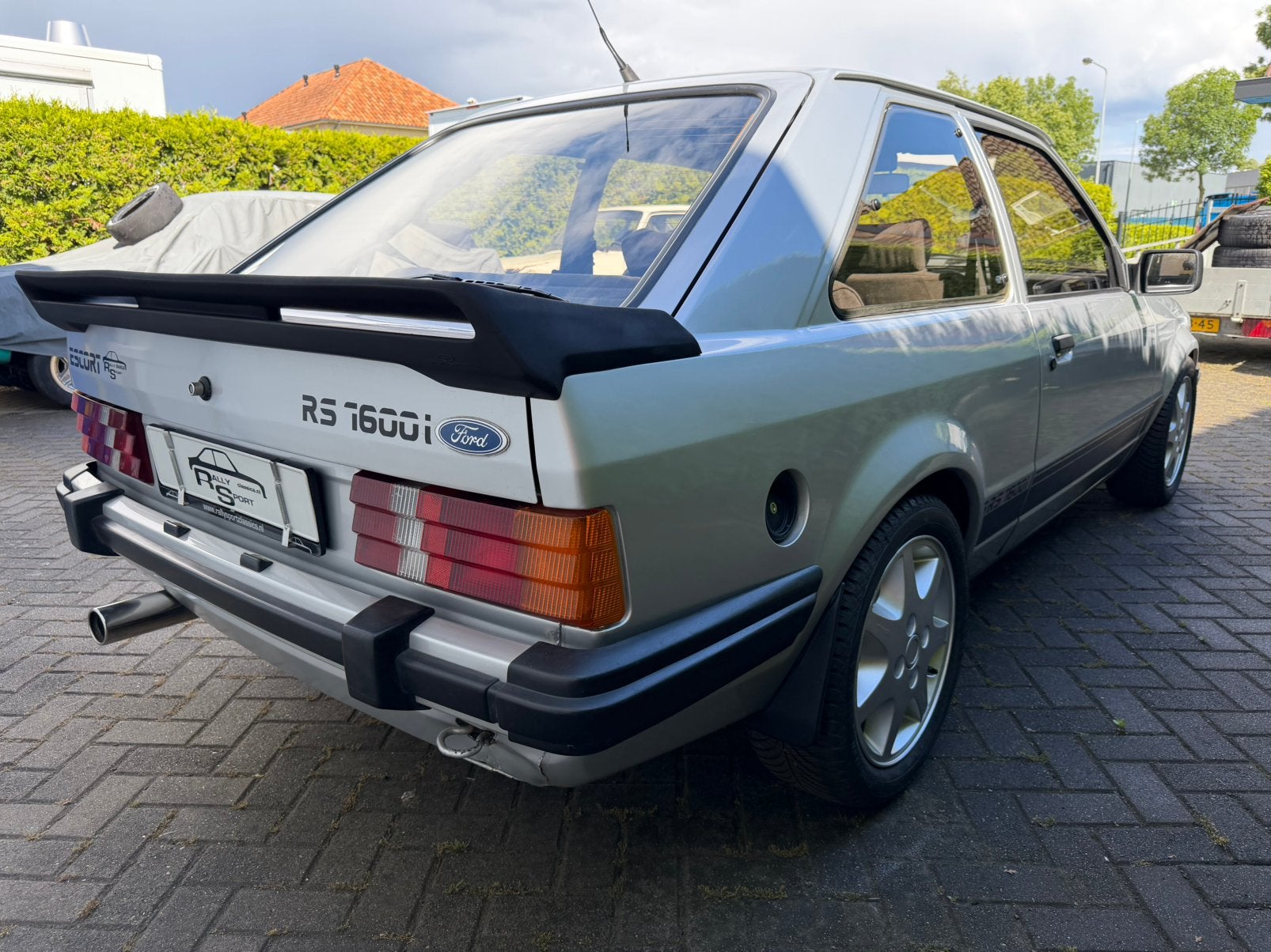 Ford Escort MK3 RS1600i Motorsport rare, Autos, Argent ou Gris, Boîte manuelle, Système audio, 5 places