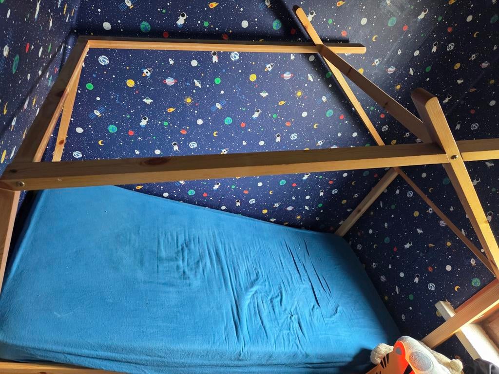 Lit cabane