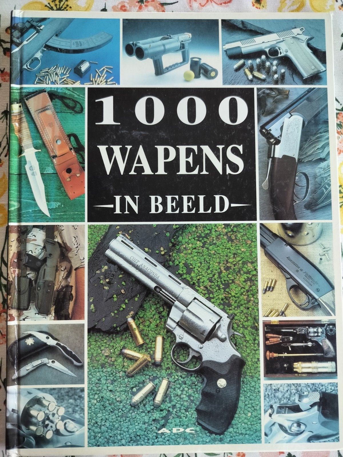 1000 wapens in beeld, Boeken, Encyclopedieën, Ophalen of Verzenden, Gelezen, Los deel
