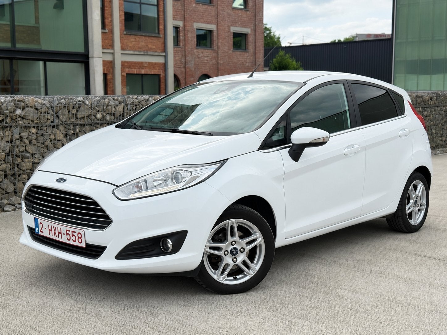 Ford Fiesta 1.0i Titanium - 190.000 KM !! Gekeurd vr verkoop, Euro 5, Achat, Entreprise, Boîte manuelle