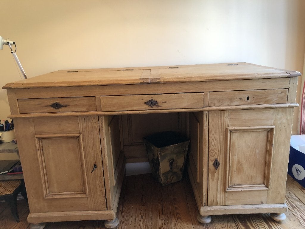 Bureau ancien en bois massif, Antiquités & Art, Enlèvement