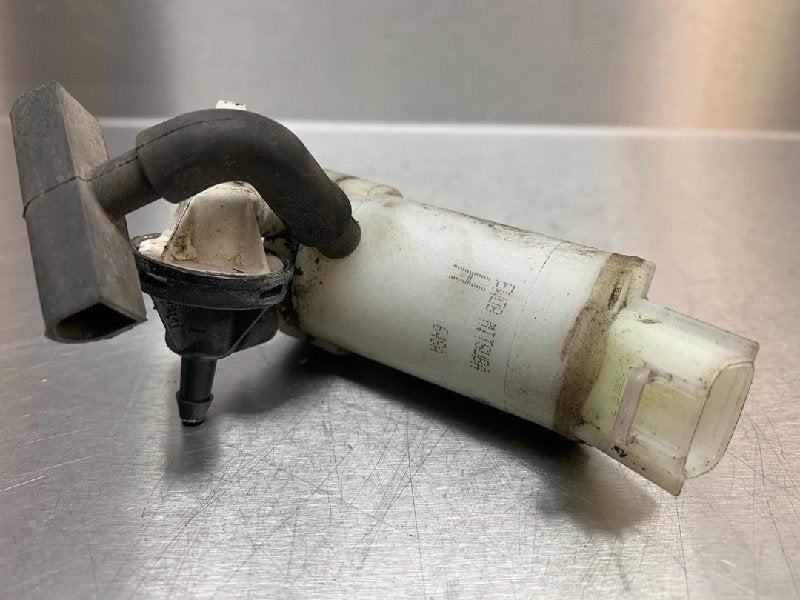 LAVE-GLACE POMPE AVANT Honda Accord Tourer (CW), Hanauer Landstraße  222-224
60314  Frankfurt am Main, DE, Honda, Utilisé, Honda Center GmbH