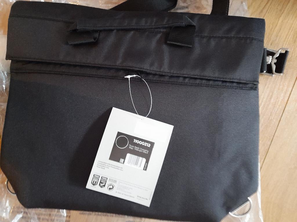 Nieuwe zwarte luiertas thule sleek, Kinderen en Baby's, Luiertassen, Ophalen, Nieuw, Rugzak