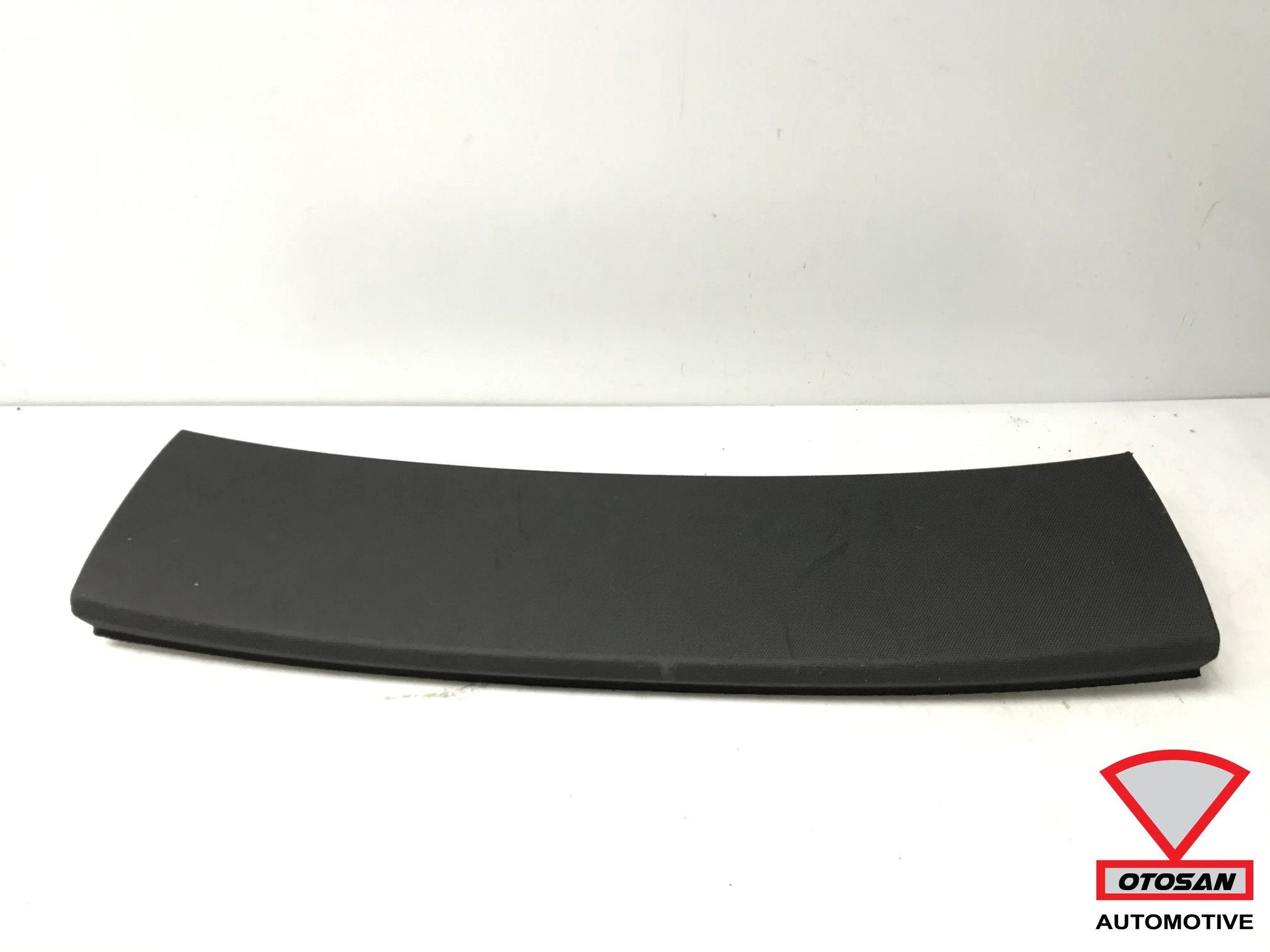 Audi A4 8K Avant Sky Part D Style Noir 8K9867839, AUDI AG, Auto-Union-Strasse 1
85045  Ingolstadt, DE, Audi, Utilisé