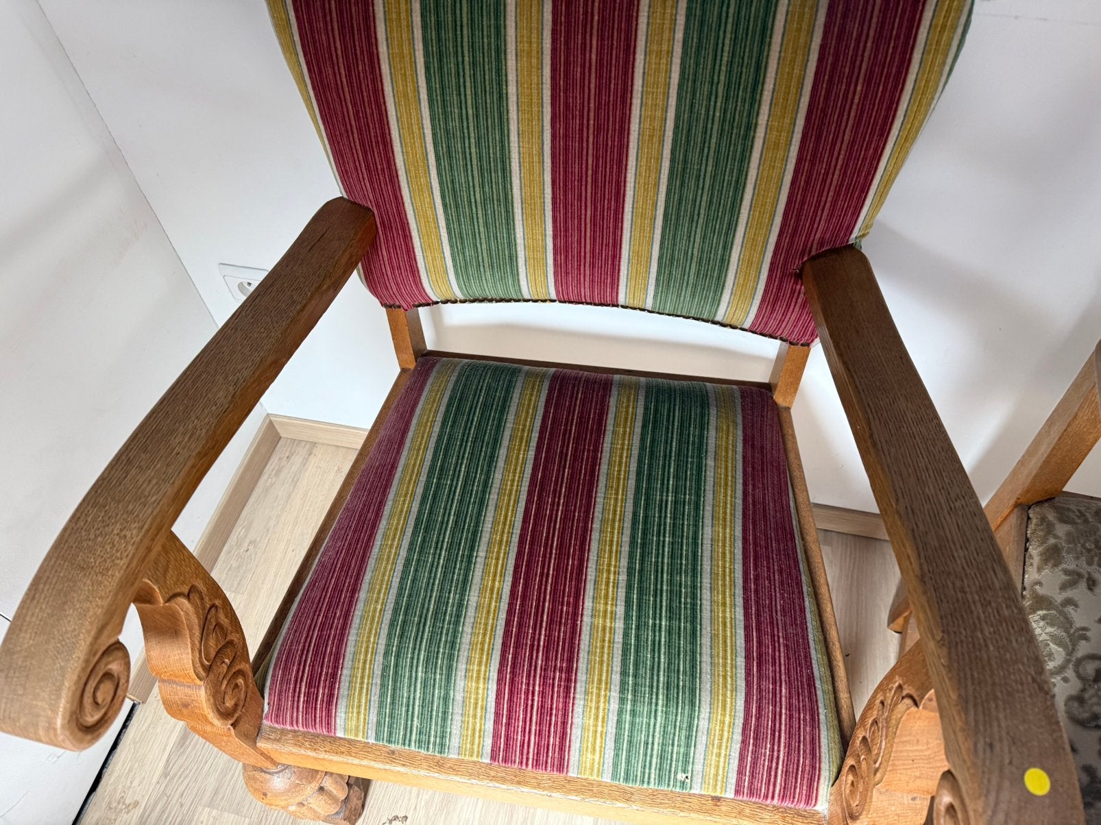 Deux fauteuils/fauteuils anciens caractéristiques en chêne, Antiquités & Art, Enlèvement