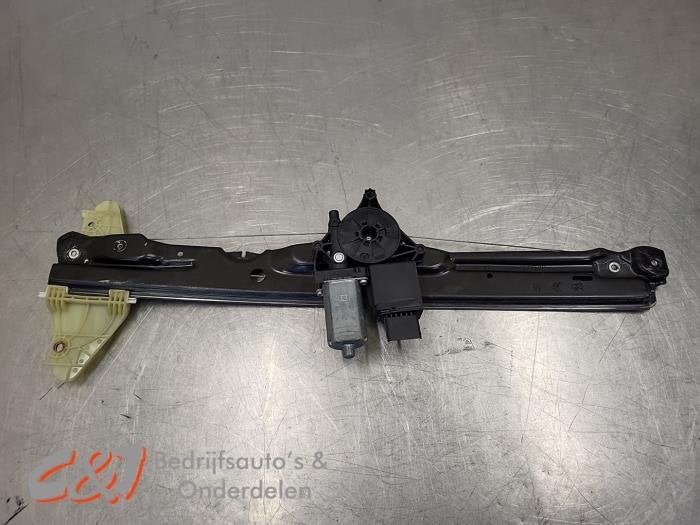Ruitmechaniek 2Deurs links-voor van een Citroen Jumpy, Gebruikt, -, Ophalen of Verzenden, -