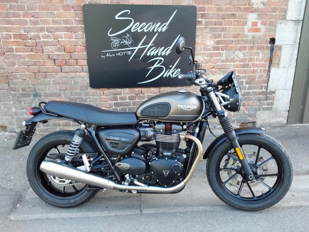 TRIUMPH STREET TWIN IN NIEUWSTAAT, 1 JAAR GARANTIE, 7995 EUR, Motoren, Motoren | Triumph, Bedrijf, Naked bike, meer dan 35 kW