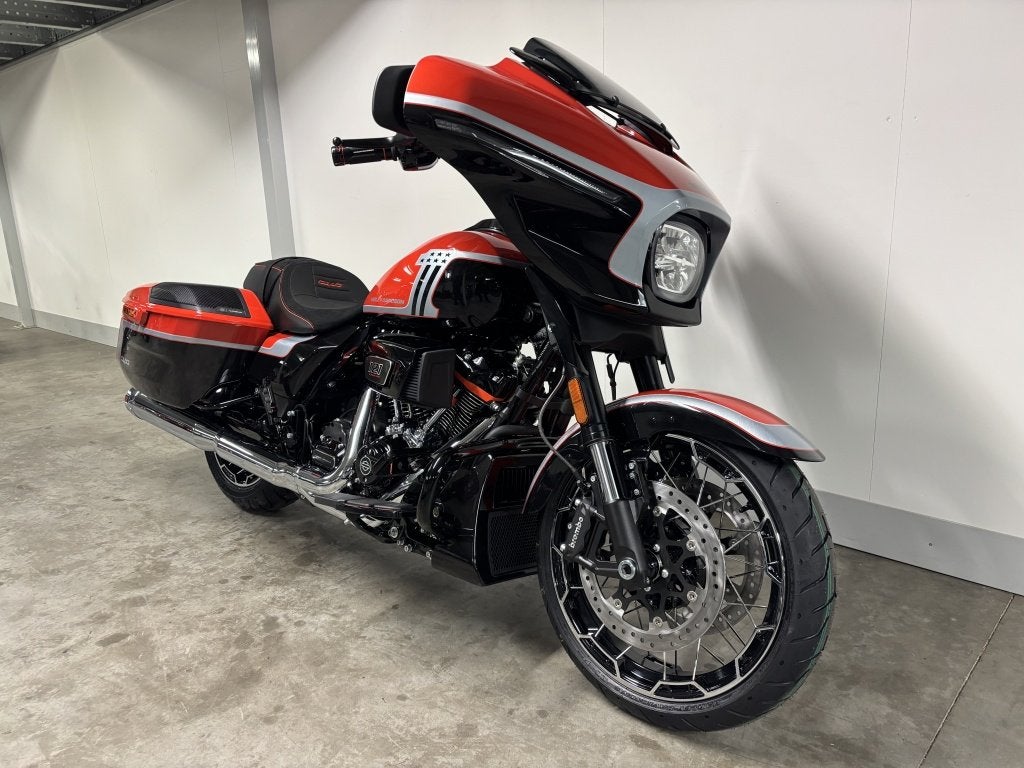 Harley-Davidson TOURING FLHXSE CVO STREET GLIDE, Motos, Harley-Davidson, Plus de 35 kW, Customerservices@harley‑davidson.com, 3700 West Juneau Avenue
WI 53208  Milwaukee, US