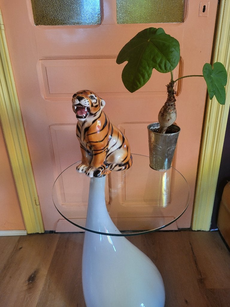Design modern bijzettafeltje, Huis en Inrichting, Ophalen