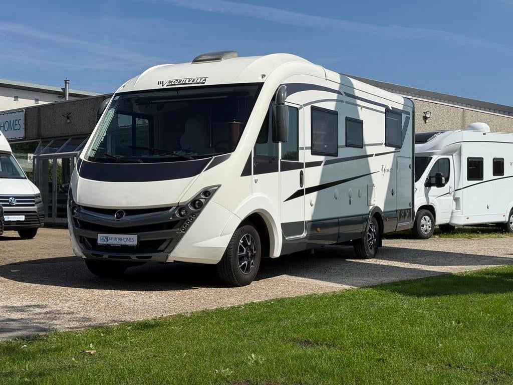 Yacht Mobilvetta 79 - Unique - 13,888 KM - DESIGN 1 Unique!, Caravanes & Camping, Jusqu'à 4, Entreprise, Fiat, Boîte manuelle