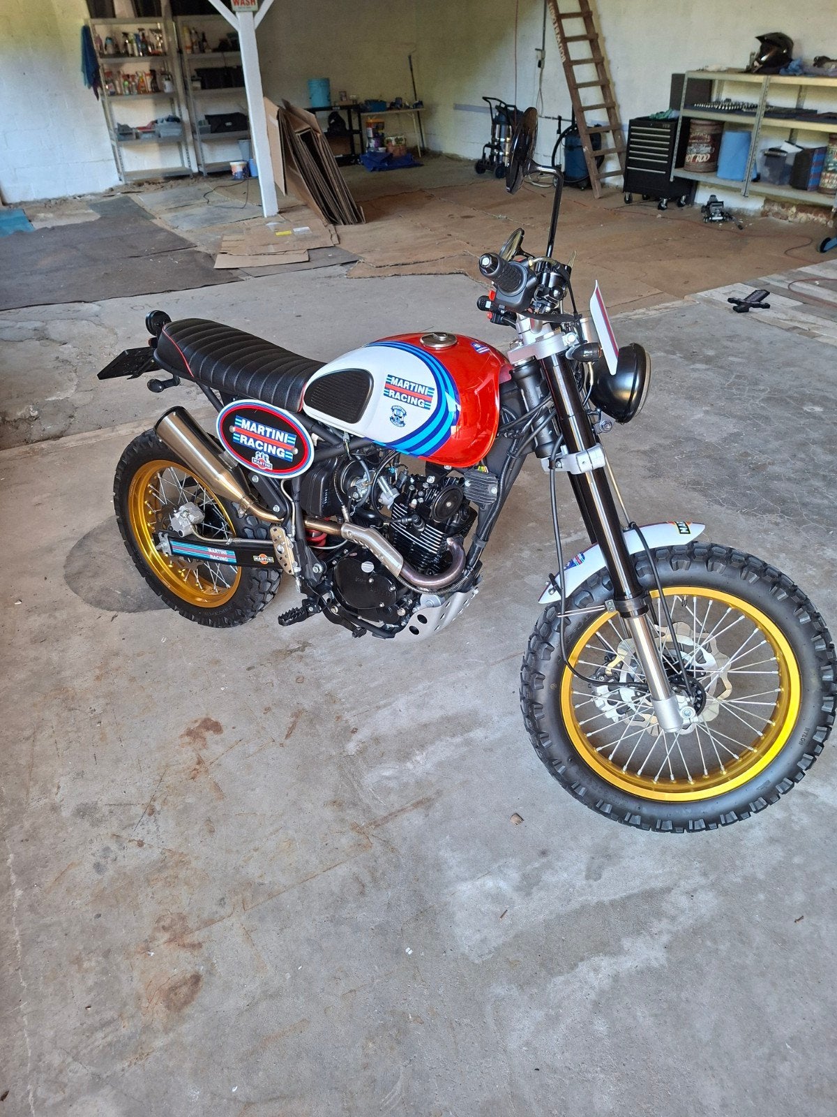 Bullit Hero Martini 125cc, Enlèvement