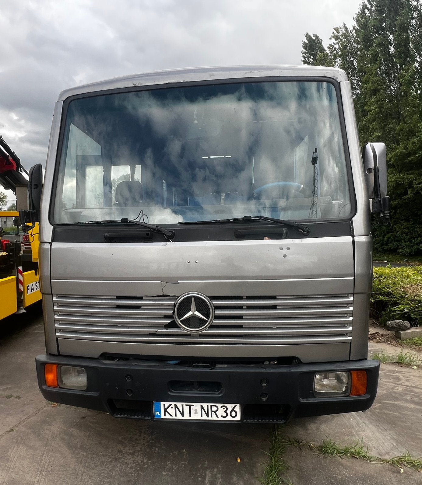 Mercedes bus 817, Auto's, Vrachtwagens, Mercedes-Benz, Bedrijf, Te koop, 35 zetels