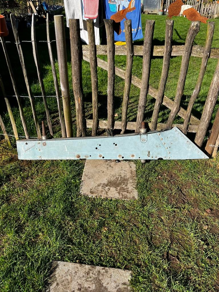 MIG-21 sovjet jachtvliegtuig pylon/rack, Ophalen