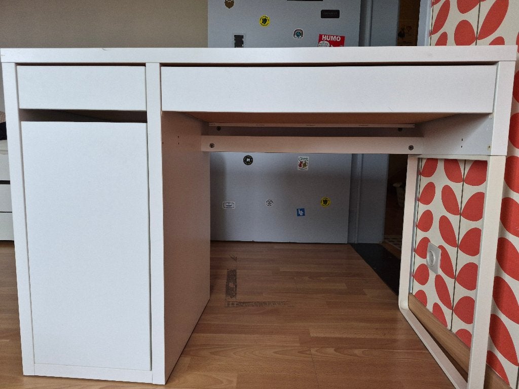 Bureau, Huis en Inrichting, Bureaus, Ophalen, Met lades, 105 cm, Gebruikt
