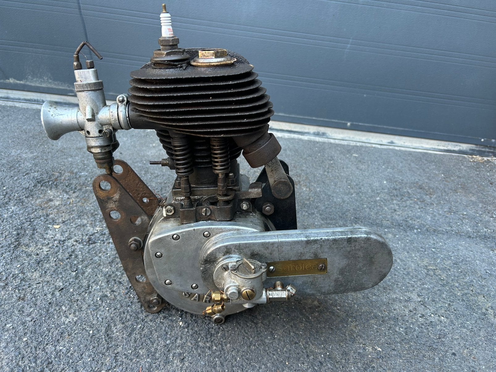 Moteur sarolea entretube model 1925 26 rare pas bloqué