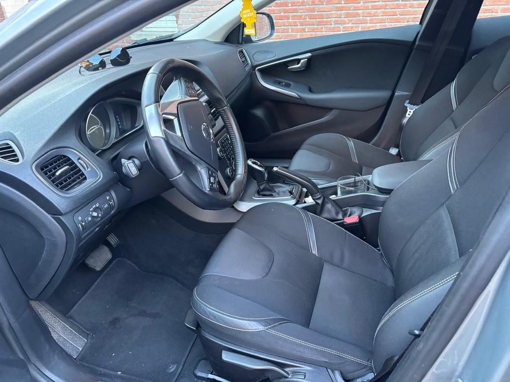 Volvo V40 D2,2.0 euro6 otomatic, Autos, Volvo, Euro 6, Diesel, Automatique, Particulier