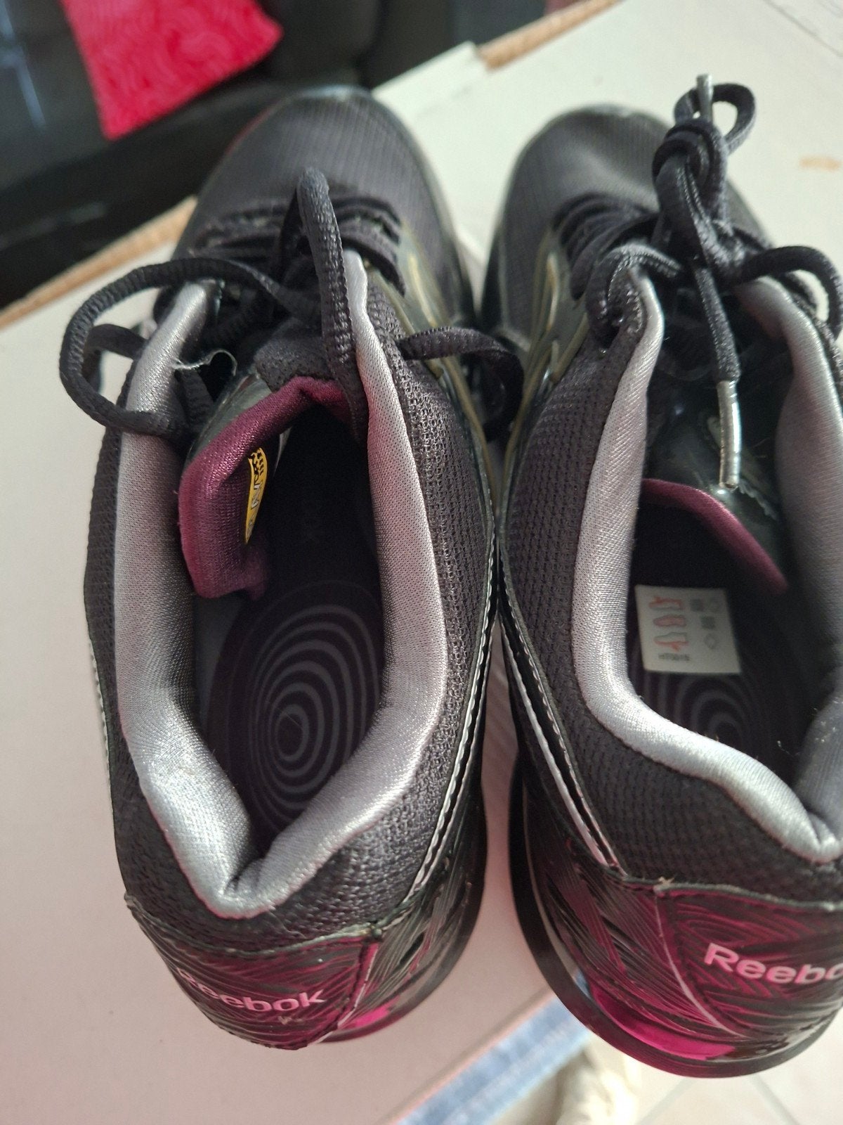 basket rebook easystone noire femme, Course à pied, Chaussures de course à pied, Comme neuf, Reebok