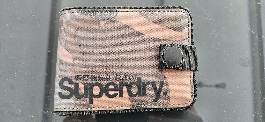 Portefeuille Superdry Tarp One Popper, Bijoux, Sacs & Beauté, Porte-monnaie & Portefeuilles, Enlèvement ou Envoi, Utilisé, Autres couleurs