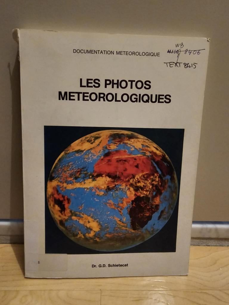 Lot van 13 boeken over meteo weer meteorologie, Ophalen, Gelezen, Natuurwetenschap