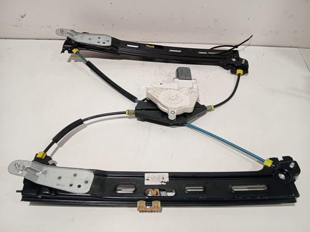 Raammechaniek rechts achter Volkswagen Sharan, Onderdelen@venauto.nl, Van der Ven Autorecycling B.V., Gebruikt, Ettenseweg 76, 4706 PB Roosendaal, The Netherlands