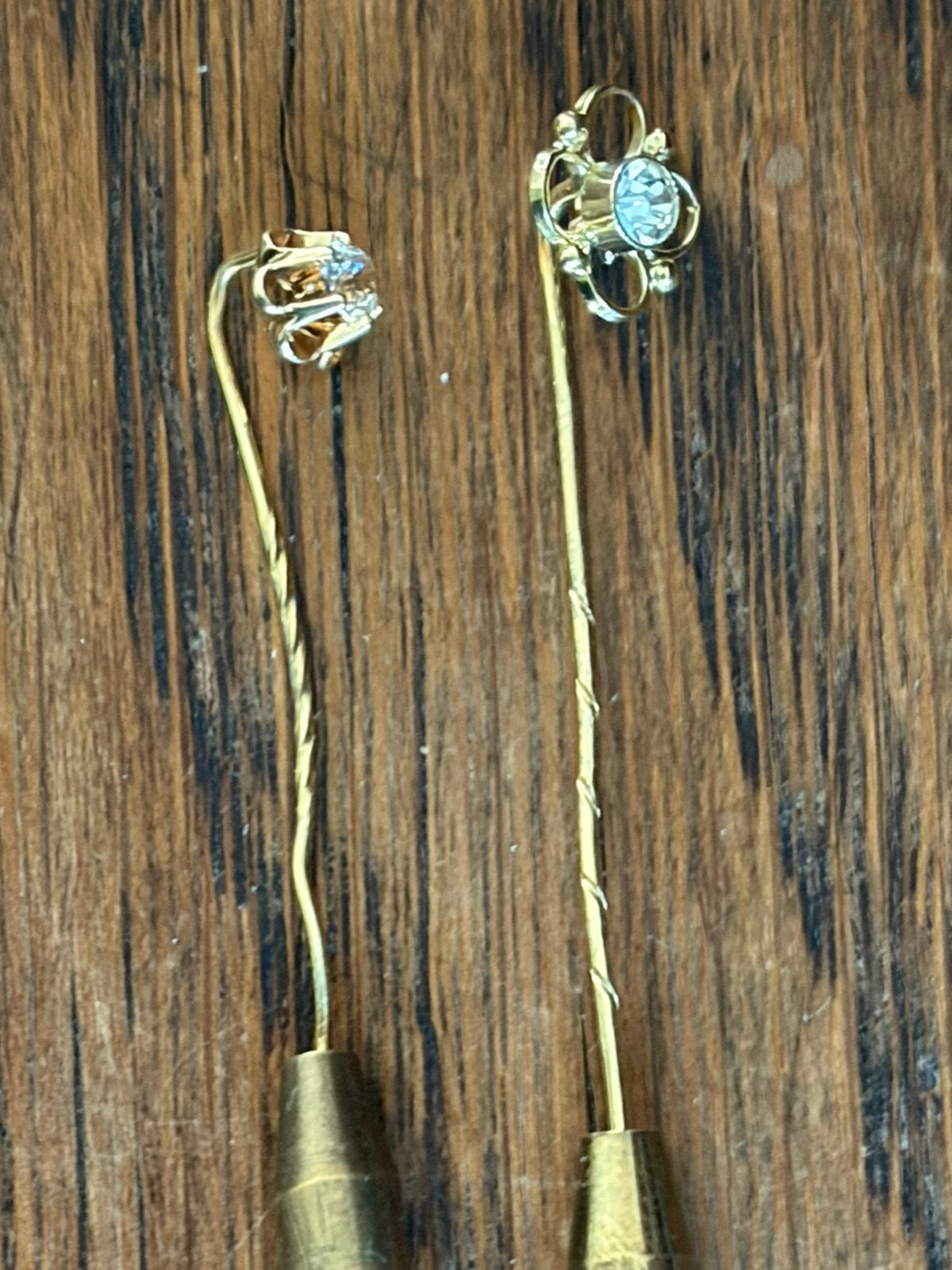 Goude 14 karaats revers speldjes, Ophalen of Verzenden, Gebruikt, Goud, Met edelsteen