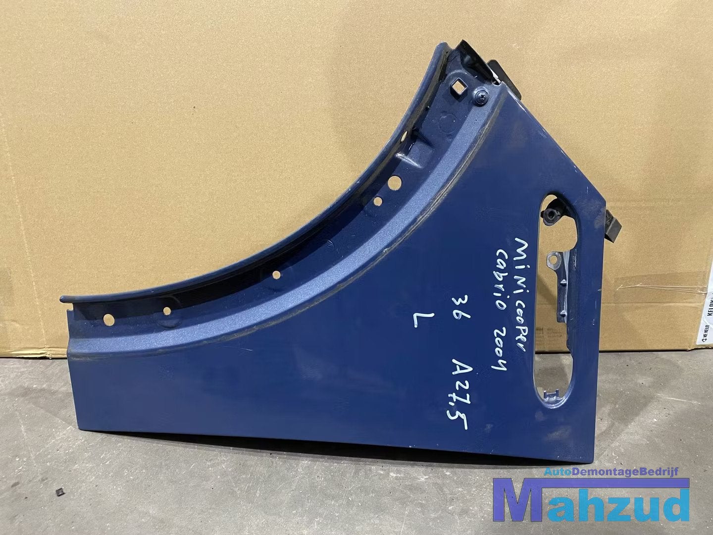 MINI COOPER ONE R50 R52 R53 Links voor scherm Blauw A27,5 20, Customer.service@mini.co.uk, Avant, BMW AG, Petuelring 130
80788  Munich, DE