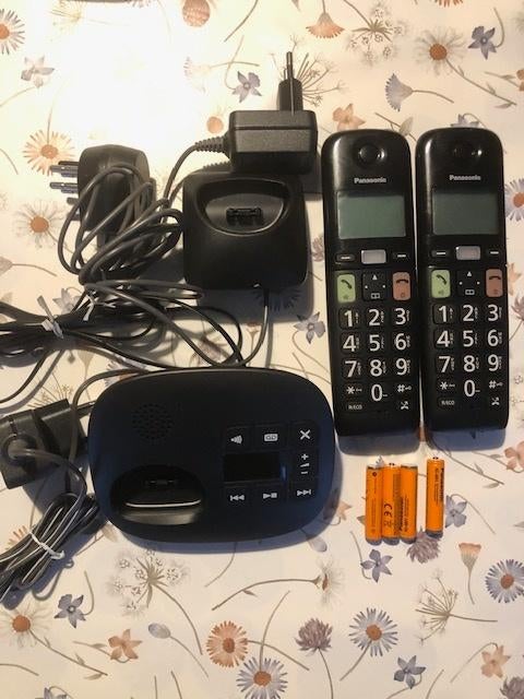 digitale draadloze telefoon, Ophalen of Verzenden, Zo goed als nieuw, 2 handsets