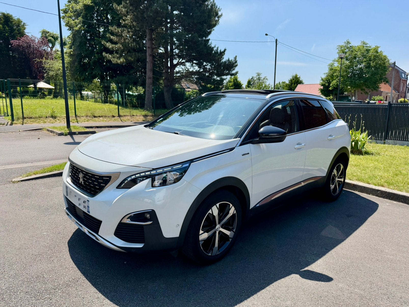 Peugeot 3008 1.6Blue HDI GTLine, Entreprise, Noir, 5 portes, Blanc