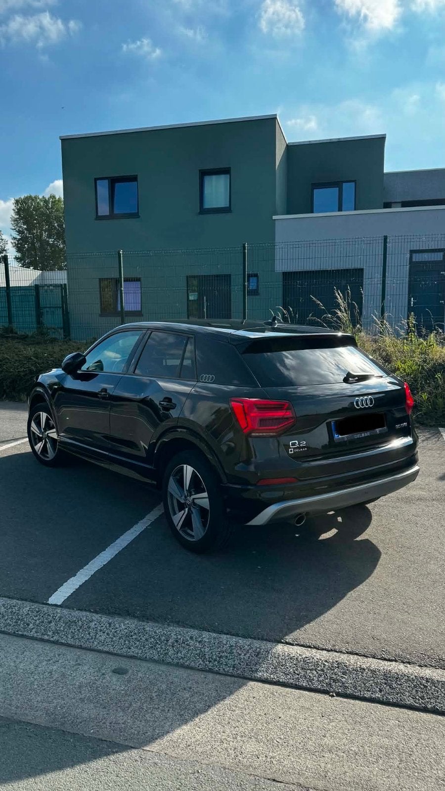 Audi Q2 interieur cuir en excellent état, Autos, Achat, Q2, Noir, 5 portes