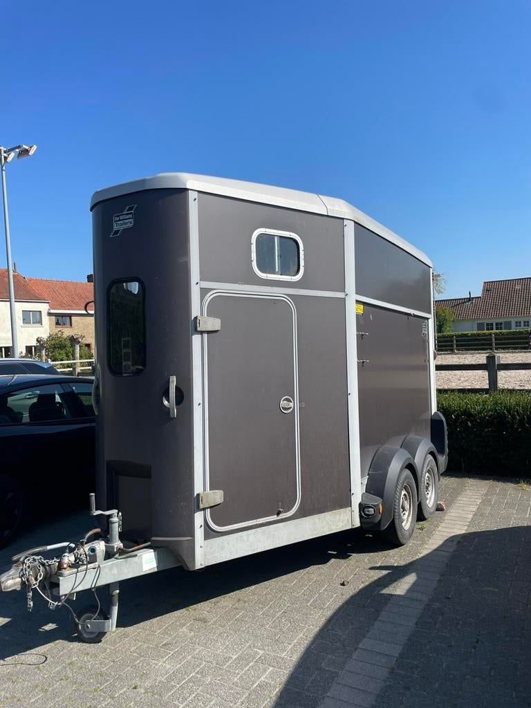 Ifor Williams HB511 Paardentrailer  | 2-Paards | Voorval|, Ophalen, Zo goed als nieuw, 2-paards trailer