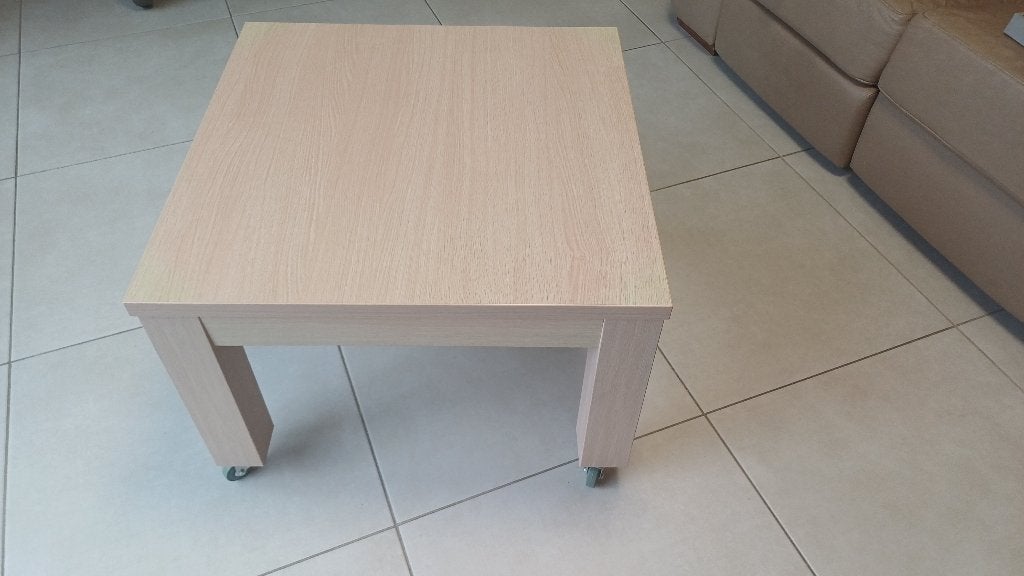 Stevige salontafel 70cm X 70 cm, Ophalen, Zo goed als nieuw, Vierkant