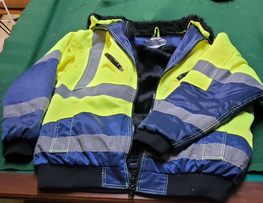 3Veiligheidsjassen1 body , ideaal voor seingevers (zgan), Ophalen, Zo goed als nieuw