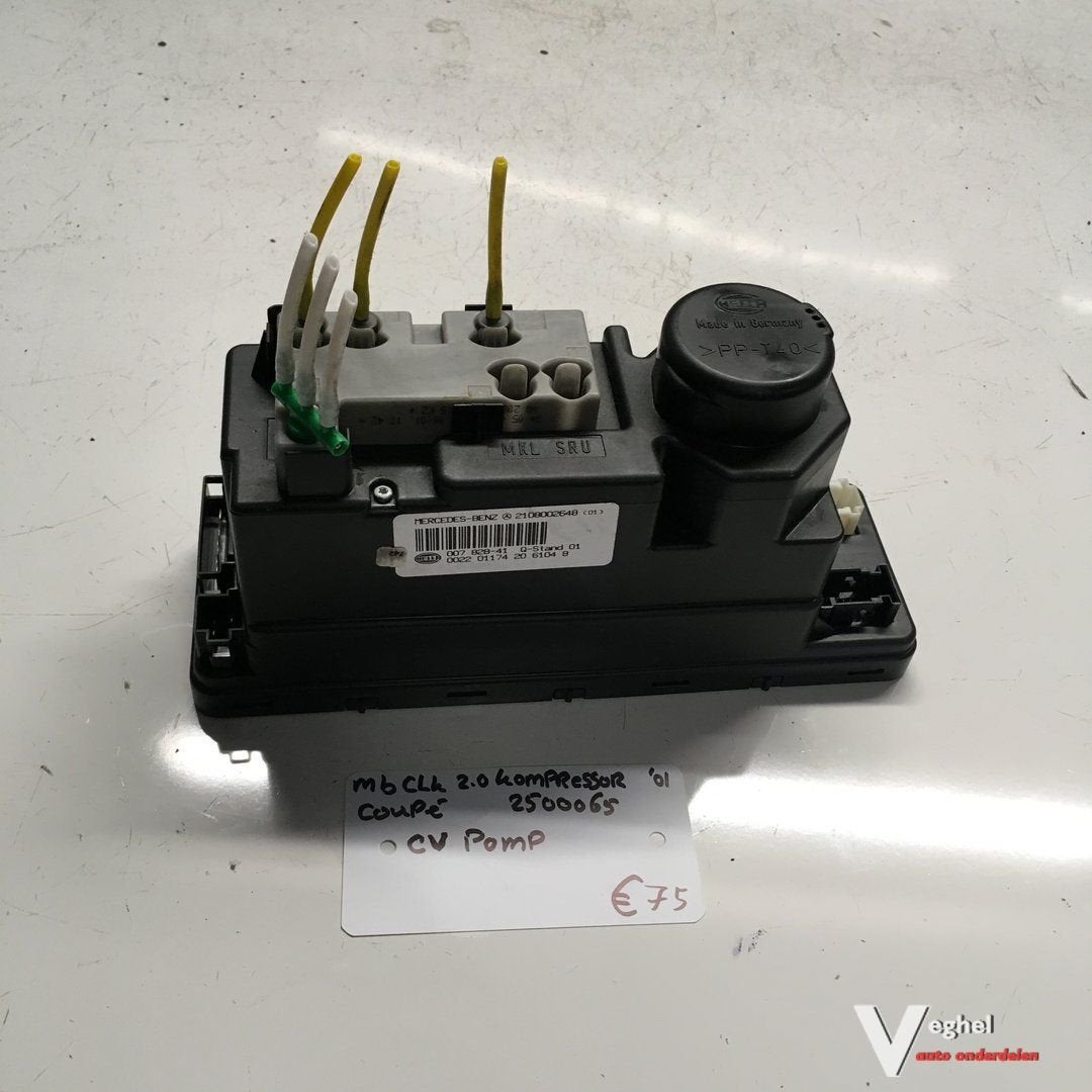 Mercedes CLK Cabrio 2.0 compressor 2000 wagennr 2500065  CV, Gebruikt, -, -, Ophalen of Verzenden