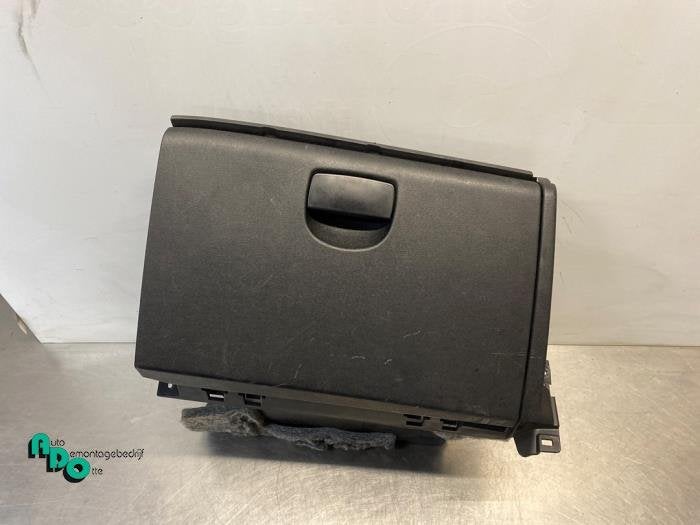 Boîte à gants d'un Hyundai I20 (I20 08-), -, 3 mois de garantie, Utilisé, Hyundai