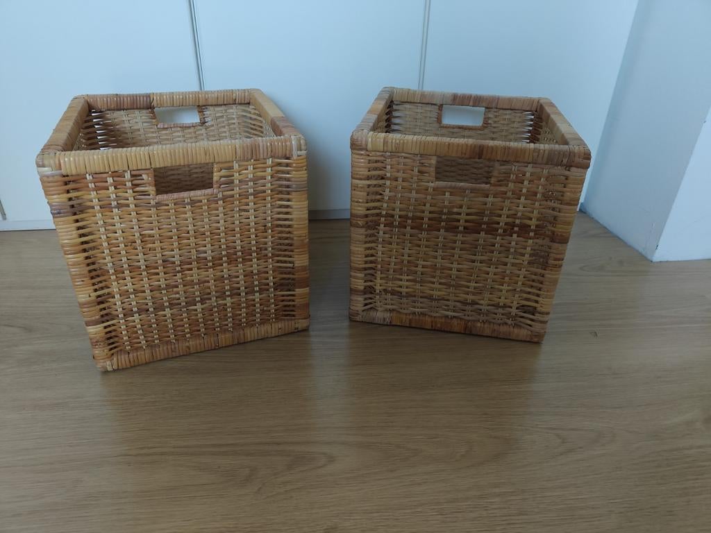 Twee mooie rieten opberg mandjes, Ophalen