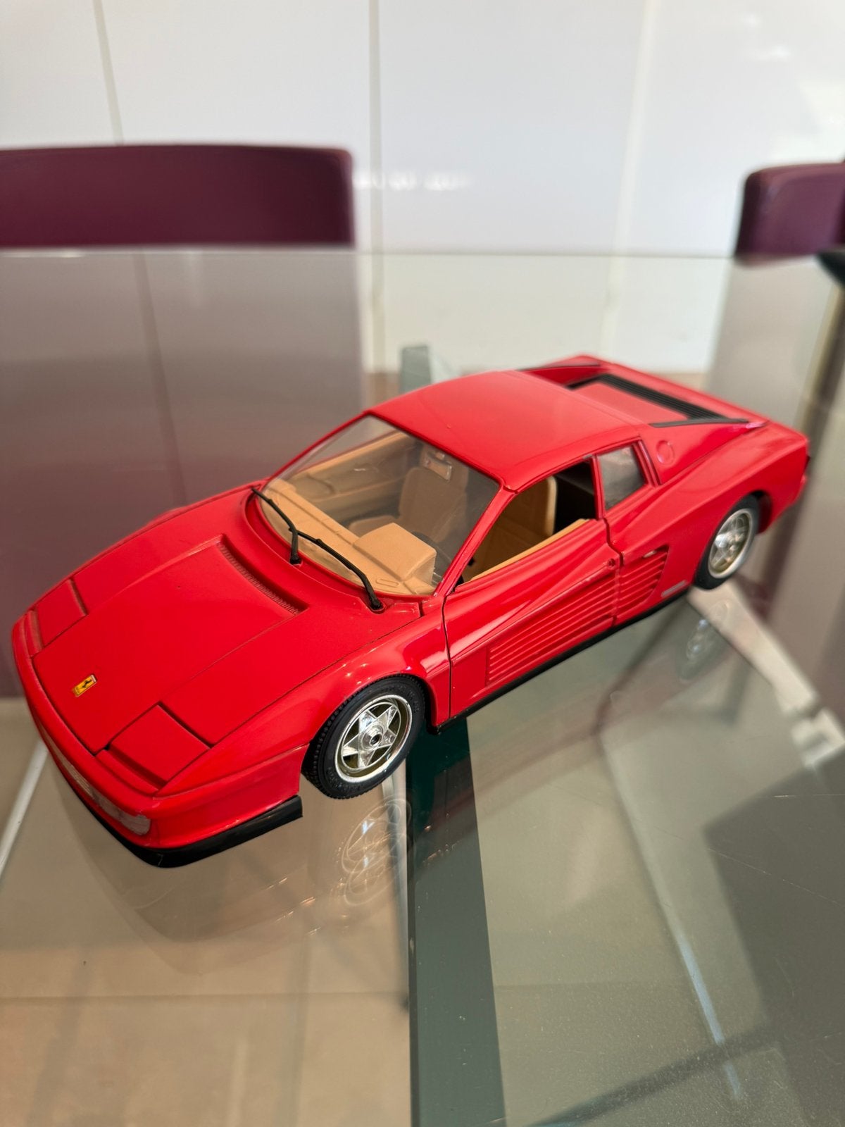 Ferrari Testarossa 1984 1:18 sans boite made in Italy, Enlèvement ou Envoi, Comme neuf